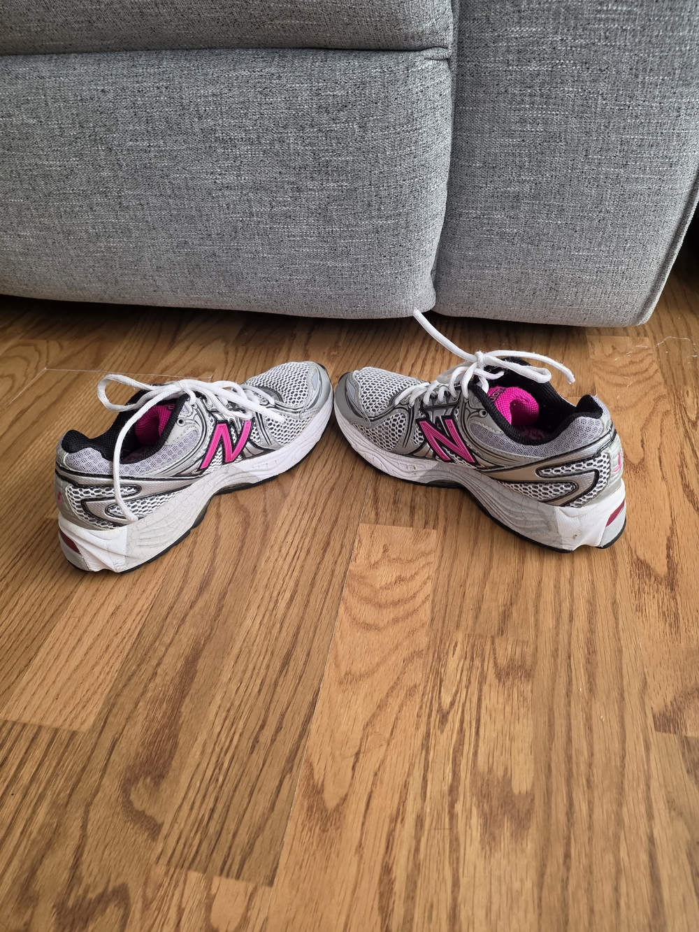 New Balance 860 - Picture 4 of 5